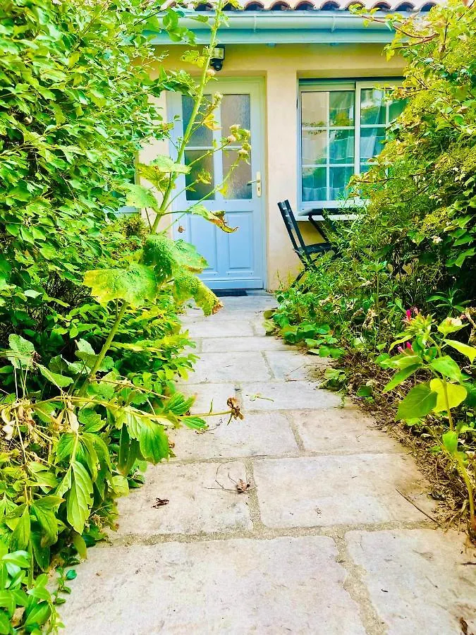La Petite Maison Dans La Croix Rousse Lyon France