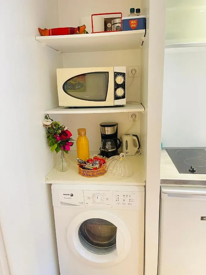 La Petite Maison Dans La Croix Rousse Lyon Holiday home