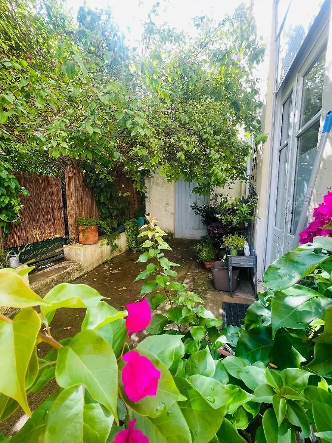La Petite Maison Dans La Croix Rousse Lyon