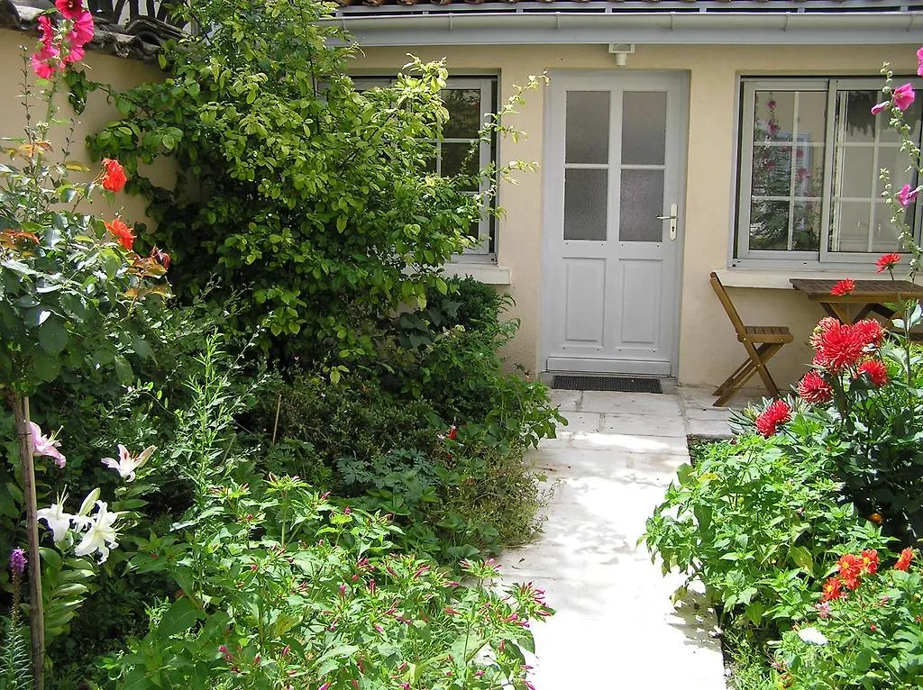 La Petite Maison Dans La Croix Rousse Lyon 0*,  France